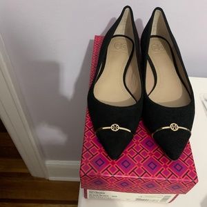Tory Burch Suede pointy toed flats